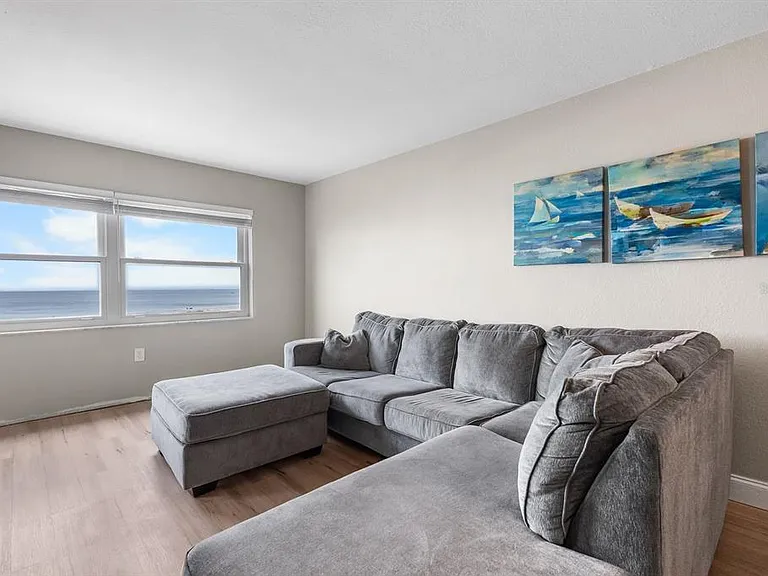 1270 Gulf Blvd #606 — Photo 14