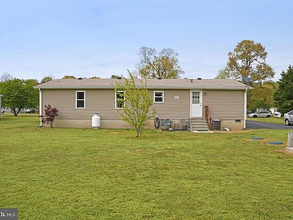 4th image of 22270 Raven Cir