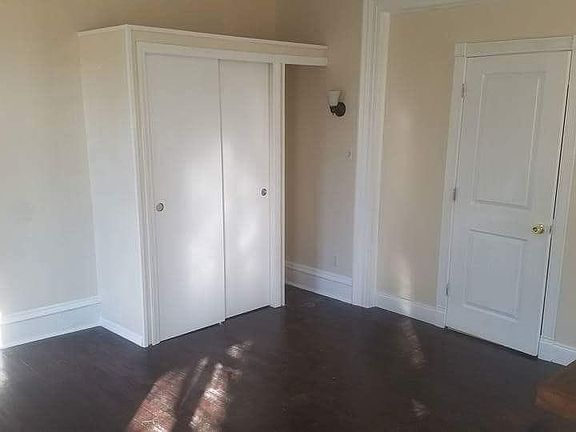 Bigger bedroom with closet