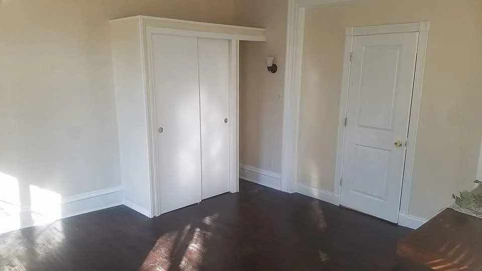 Bigger bedroom with closet