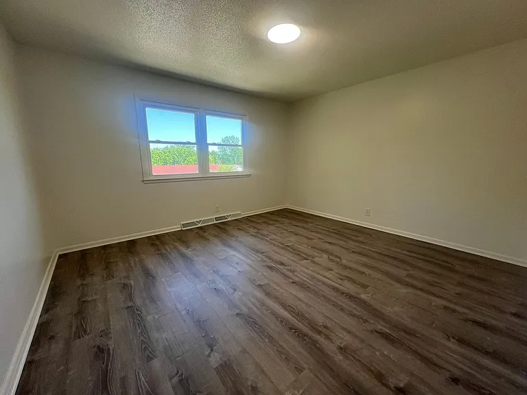 2401-2403 Calico Ln — Photo 9