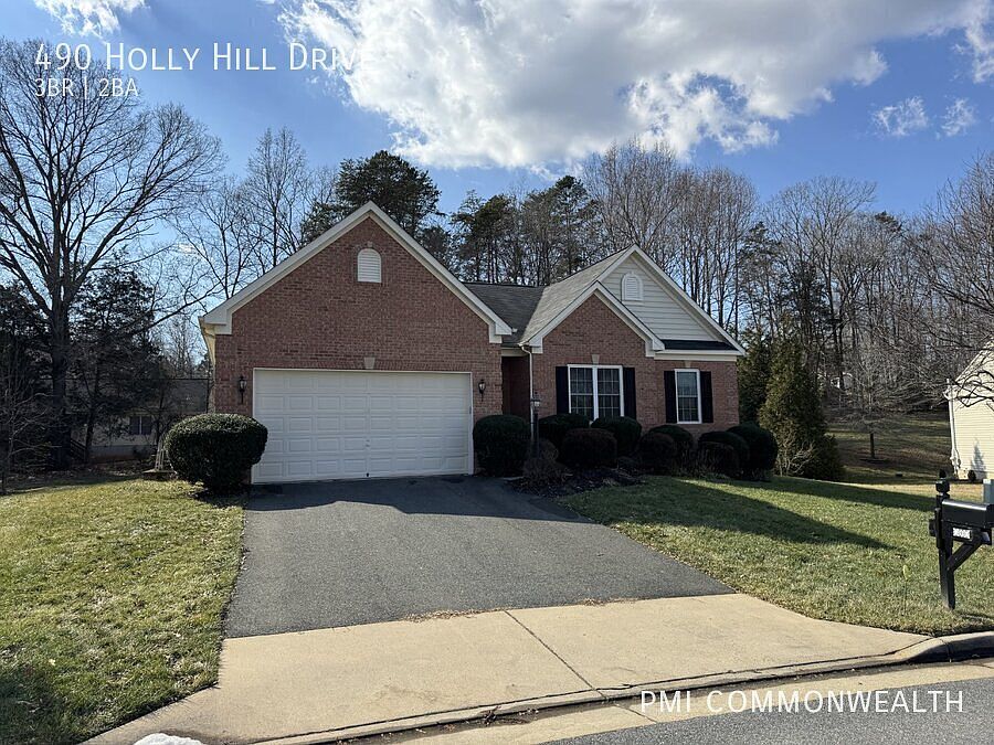1st image of 490 Holly Hill Dr