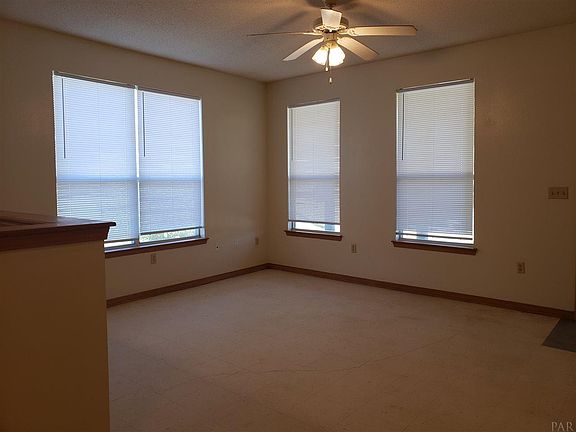 3rd image of 5020 Lillian Hwy #C