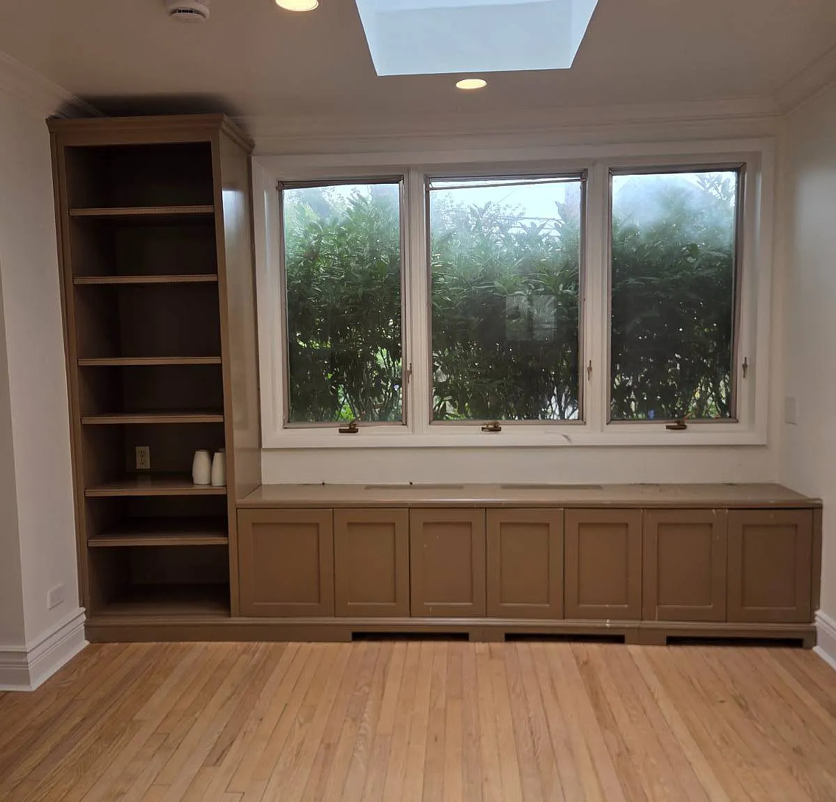 Studio, $6,500 — Photo 1