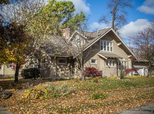 1303 W 2nd St, Cedar Falls, IA 50613