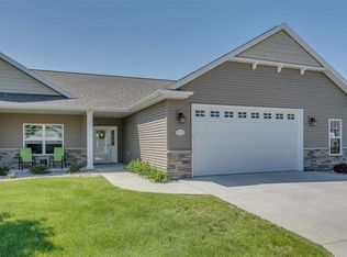 1723 Copperstone Pl UNIT 3-6, Neenah, WI 54956