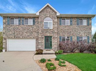 55 Carlsbad Pl, Iowa City, IA 52246