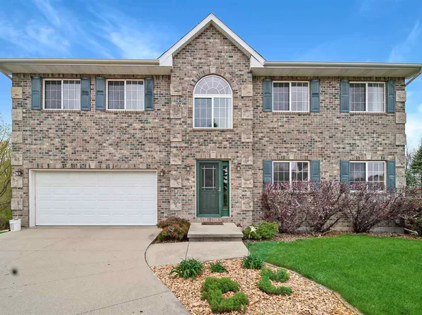 55 Carlsbad Pl, Iowa City, IA 52246