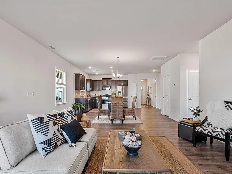 1008 Sandtrap Way — Photo 12