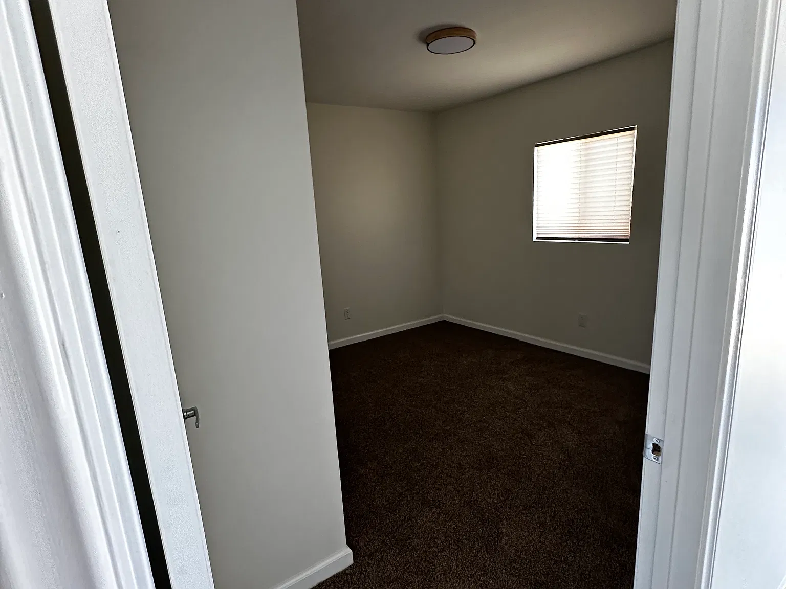 912 D St — Photo 3