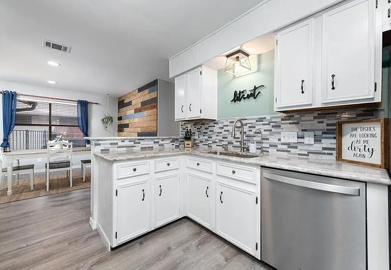 12719 Covington Trl — Photo 17