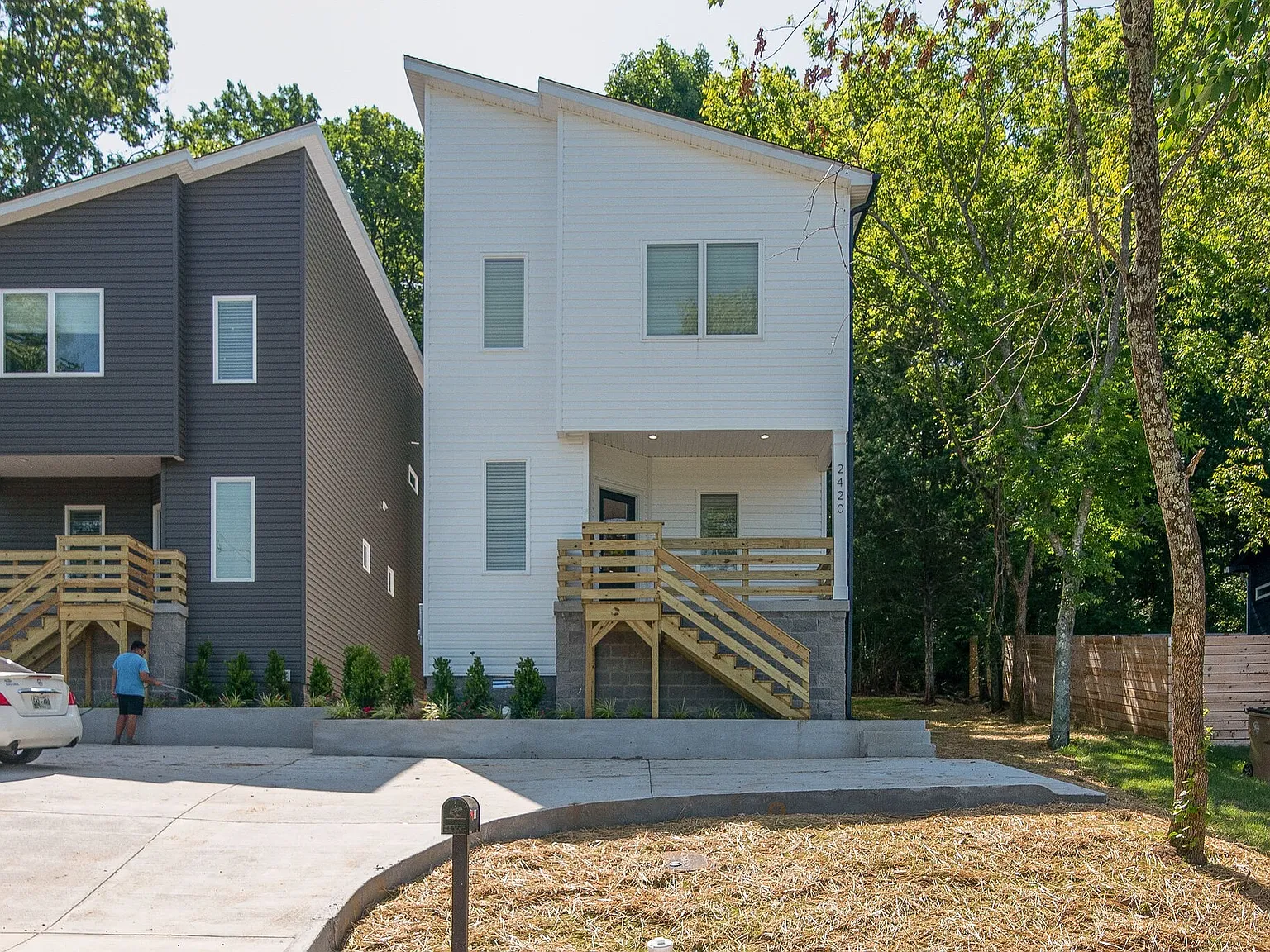 3 bed, 2.5 bath, 1736 sqft, $2,350 — Photo 1