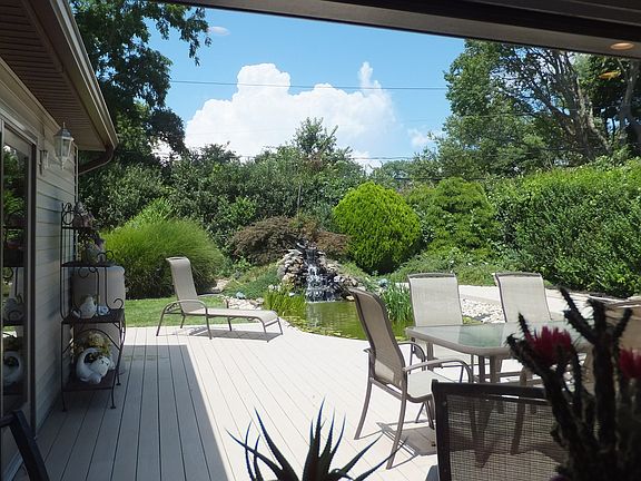 3rd image of 9 Mosshill Pl