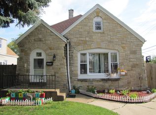 3056 S 36th St, Milwaukee, WI 53215