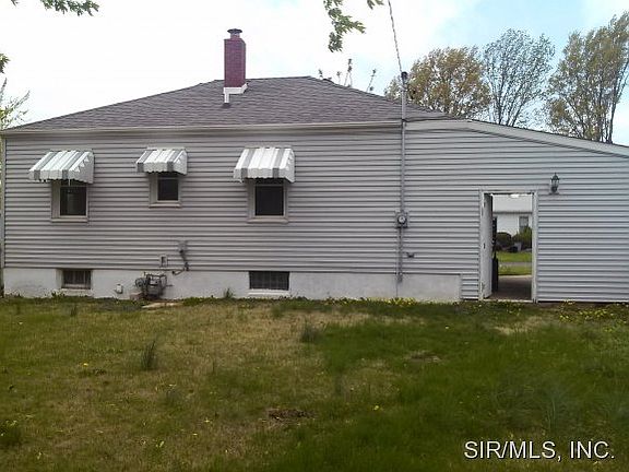 3rd image of 92 Bonds Ave