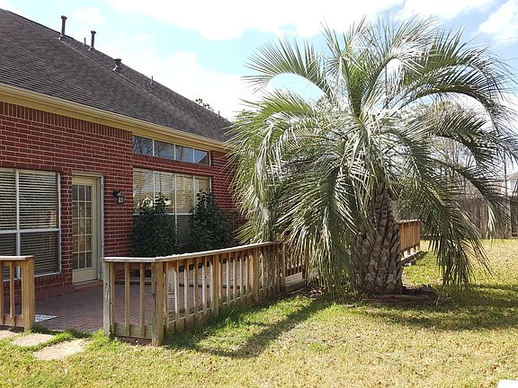 2nd image of 15434 Juniper Cove Ct