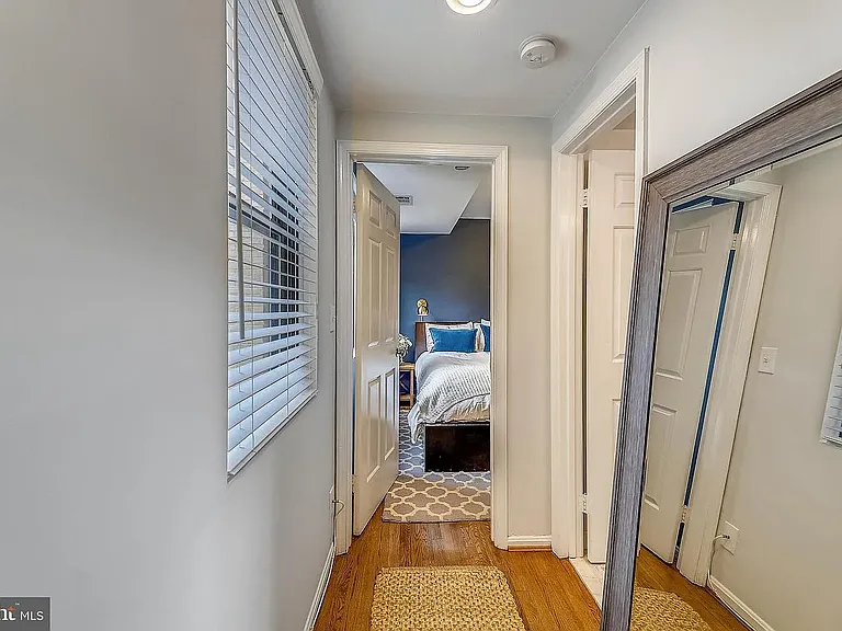 1124 25th St NW #201 — Photo 8