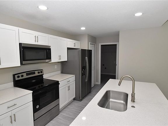 2nd image of 1544 Waldorf Dr