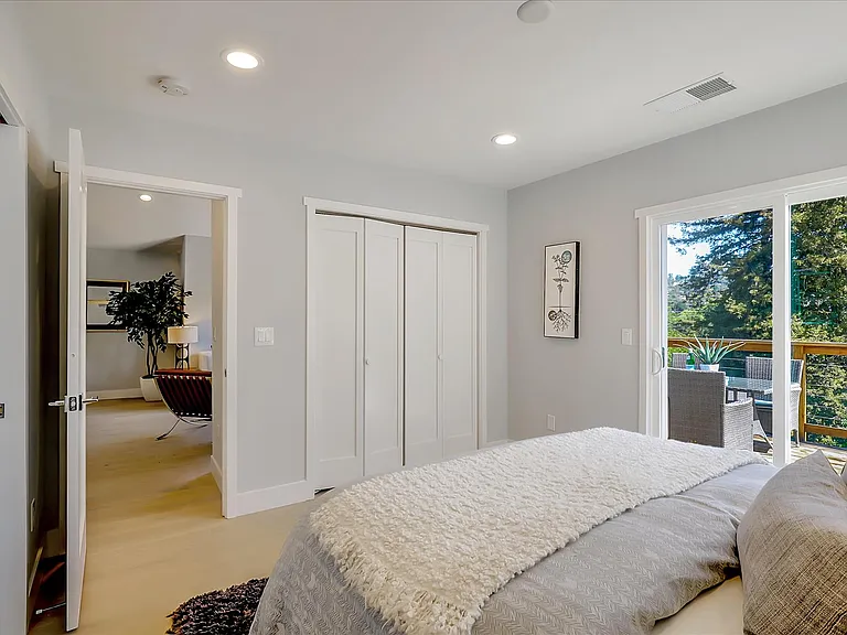 914 Everett Ave — Photo 21