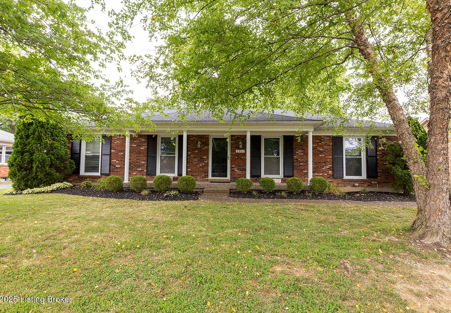 3 bed, 2.0 bath, 1595 sqft, $2,500 — Photo 1