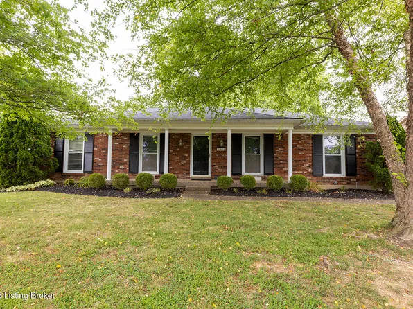 2901 Creekside Dr, Hickory Hill, KY 40241
