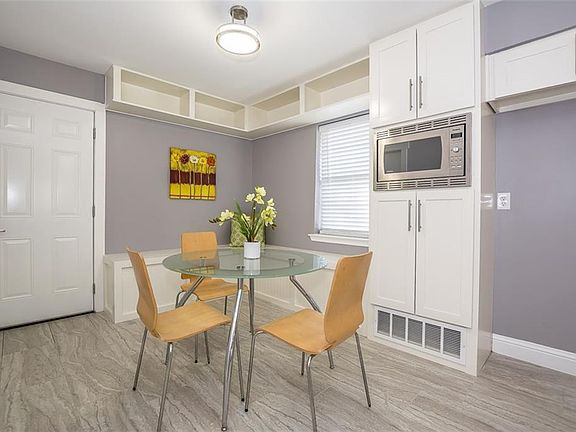 5th image of 9362 Heatherdale Dr
