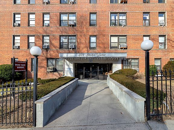 2nd image of 309 N Broadway APT 4J