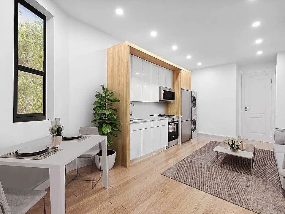 1st image of 434 Vermont St Floor 1