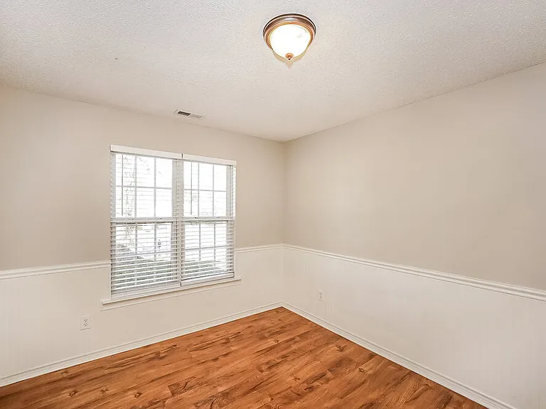 1039 Sandy Point Dr SW — Photo 13