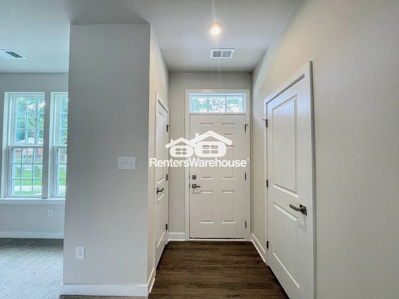 Stunning Condo! — Photo 3