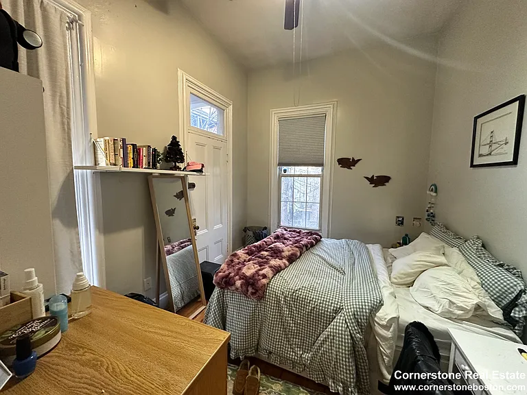 135 Hillside St #1F — Photo 7