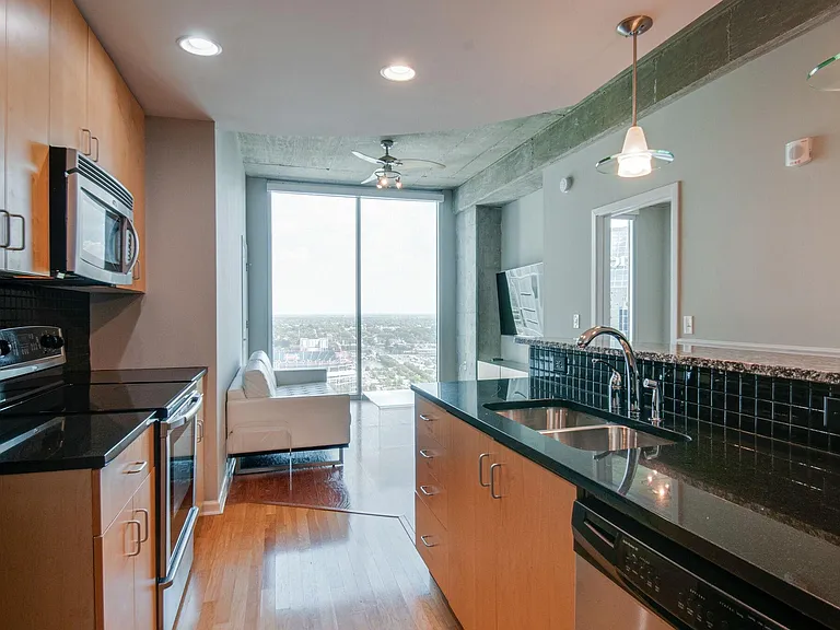 415 Church St #2613 — Photo 9