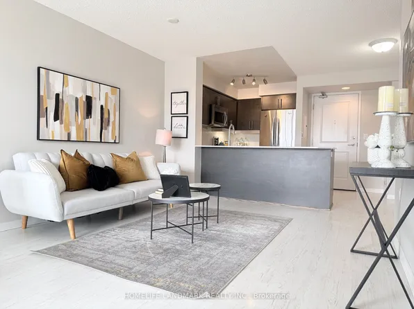 125 Western Battery Rd #1111, Toronto, ON M6K 3R8