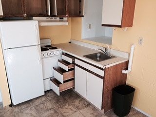 2nd image of 1918 Skyline Dr APT C