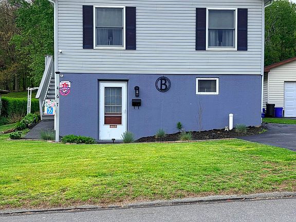 2nd image of 467 Bagnick St
