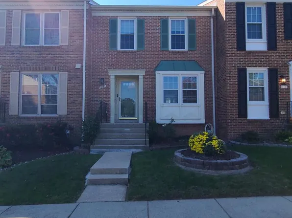12151 Stallion Ct, Woodbridge, VA 22192