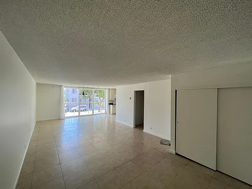 545 Chestnut Ave Photo 1