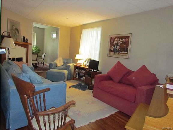 3rd image of 34 Orchard Pl