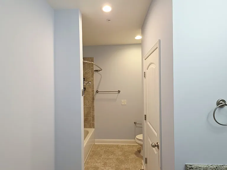 1623 Hampshire Pl — Photo 24