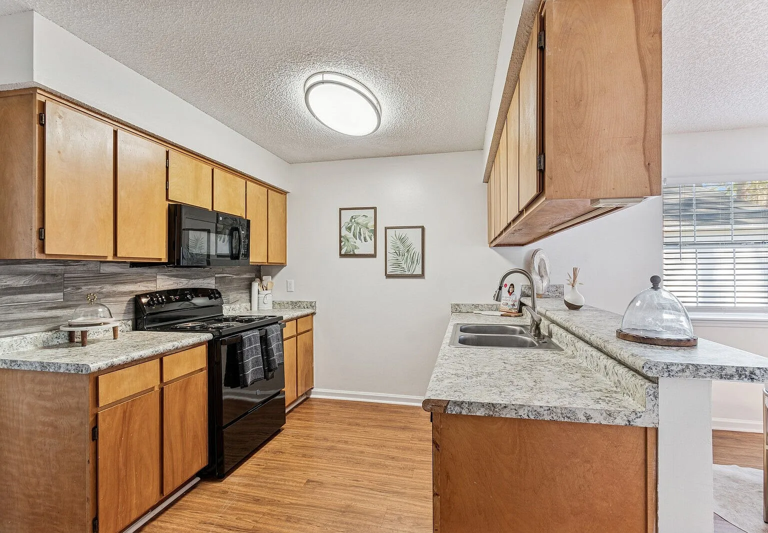 West Towne Cottages — Photo 3