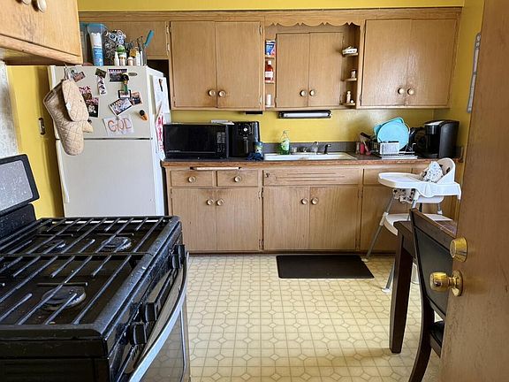 4th image of 4272 North 68th STREET