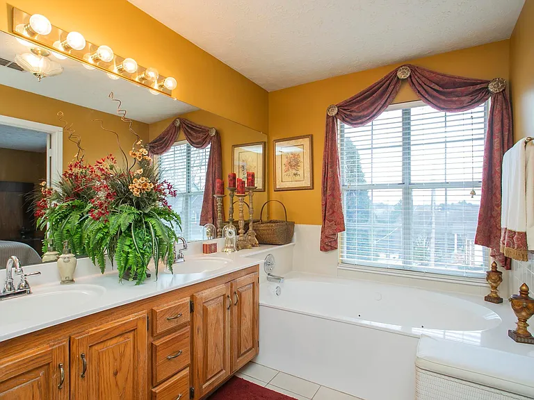 1508 Clover Ct — Photo 7