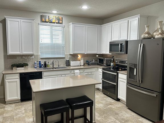 5th image of 408 Salz Way
