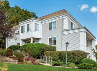 138 Riveredge Dr, Chatham, NJ 07928