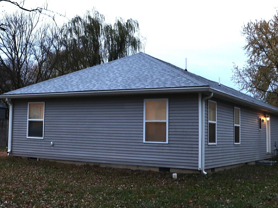 1st image of 2910 E Murry St