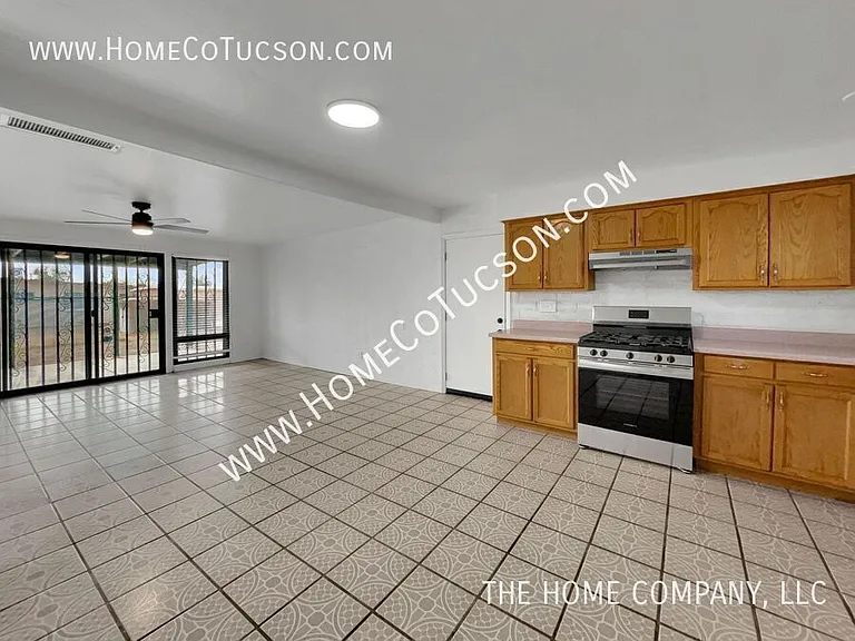 5950 S Liberty Ave — Photo 12