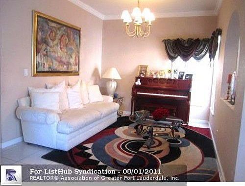 4th image of 11928 NW 47th St