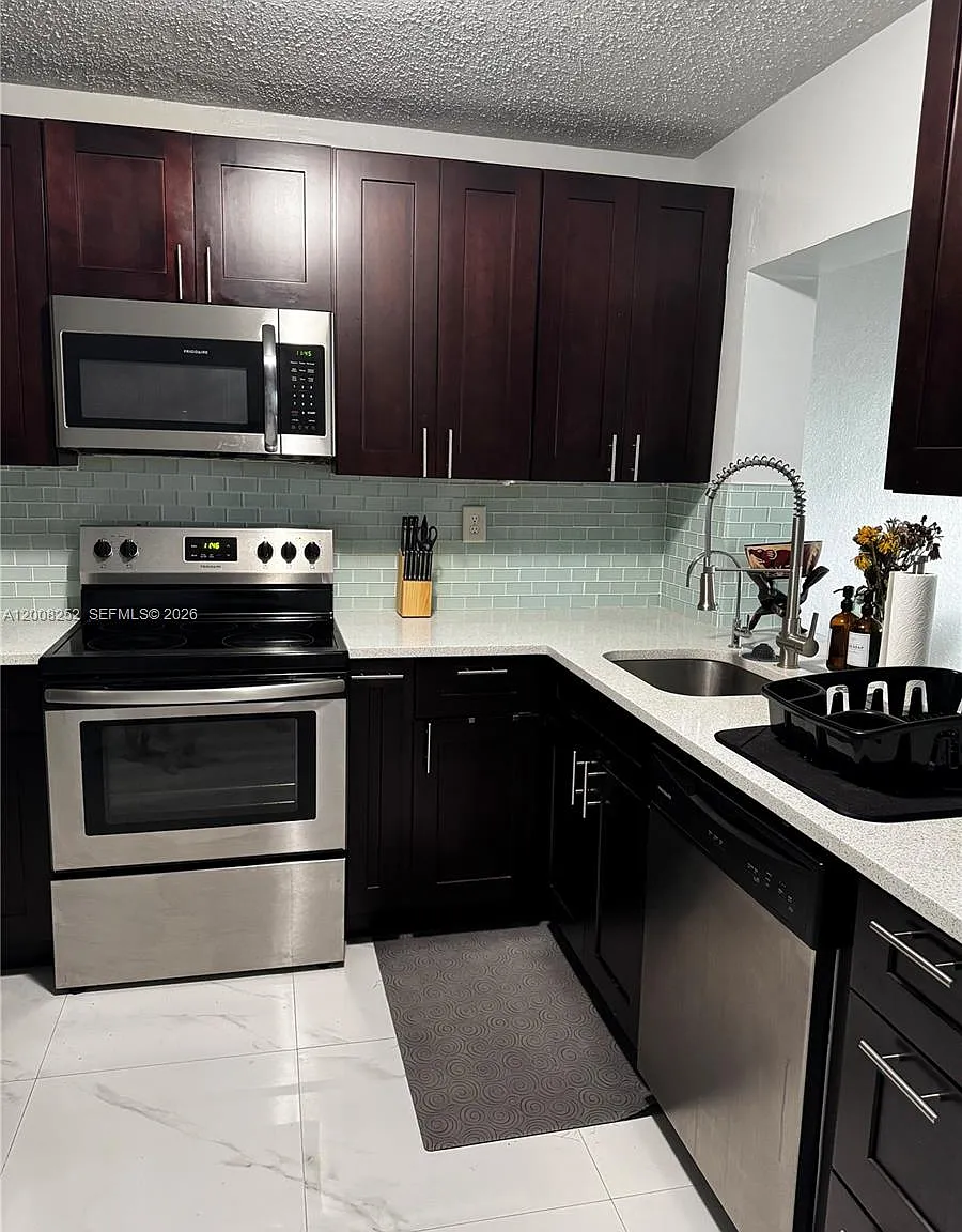 Coral Ridge Isles — Photo 4