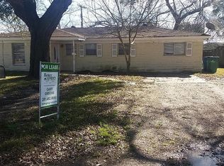 1303 College Dr, Alvin, TX 77511