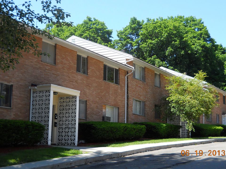 1st image of 78 Pennsylvania Ave APT 3